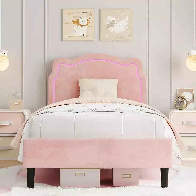 Struttura letto a piattaforma singola imbottita beige/rosa con testiera a forma di orsetto e LED RGB, nessun bisogno di rete a molle