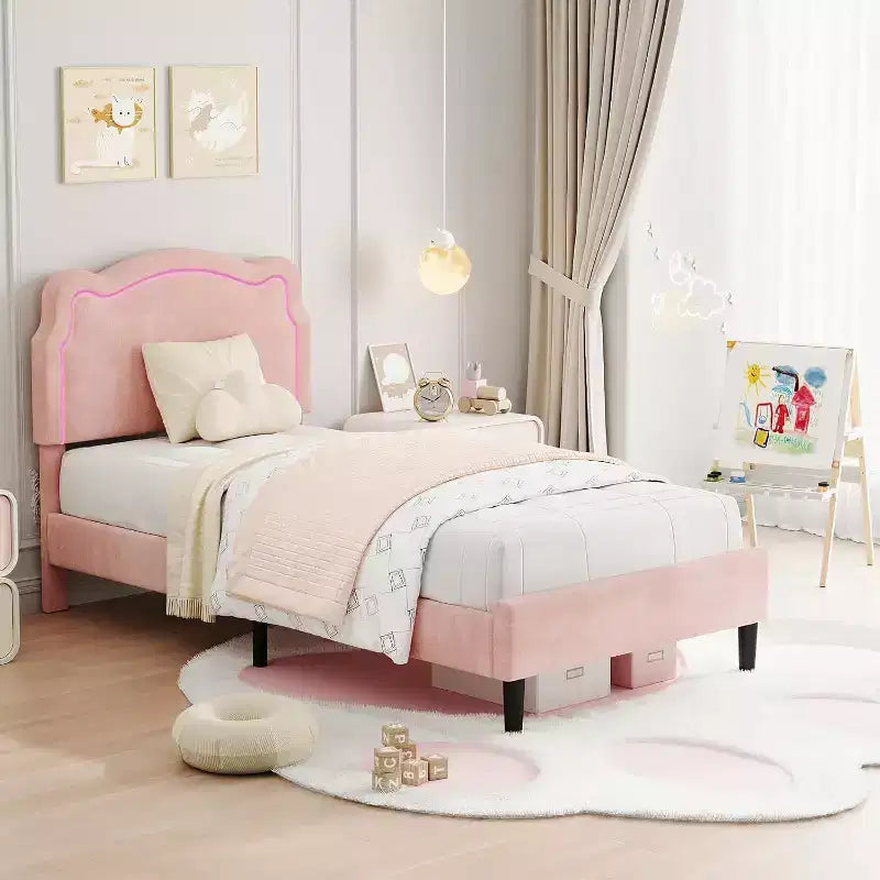 Struttura letto a piattaforma singola imbottita beige/rosa con testiera a forma di orsetto e LED RGB, nessun bisogno di rete a molle