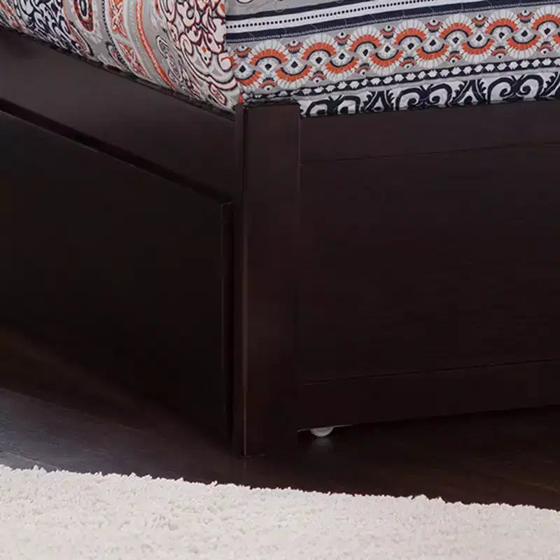 Letto a piattaforma matrimoniale marrone/bianco con letto estraibile singolo, 2 posti letto